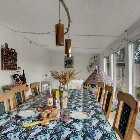 Hébergement de vacances Beautiful In With Kitchen Grevinge